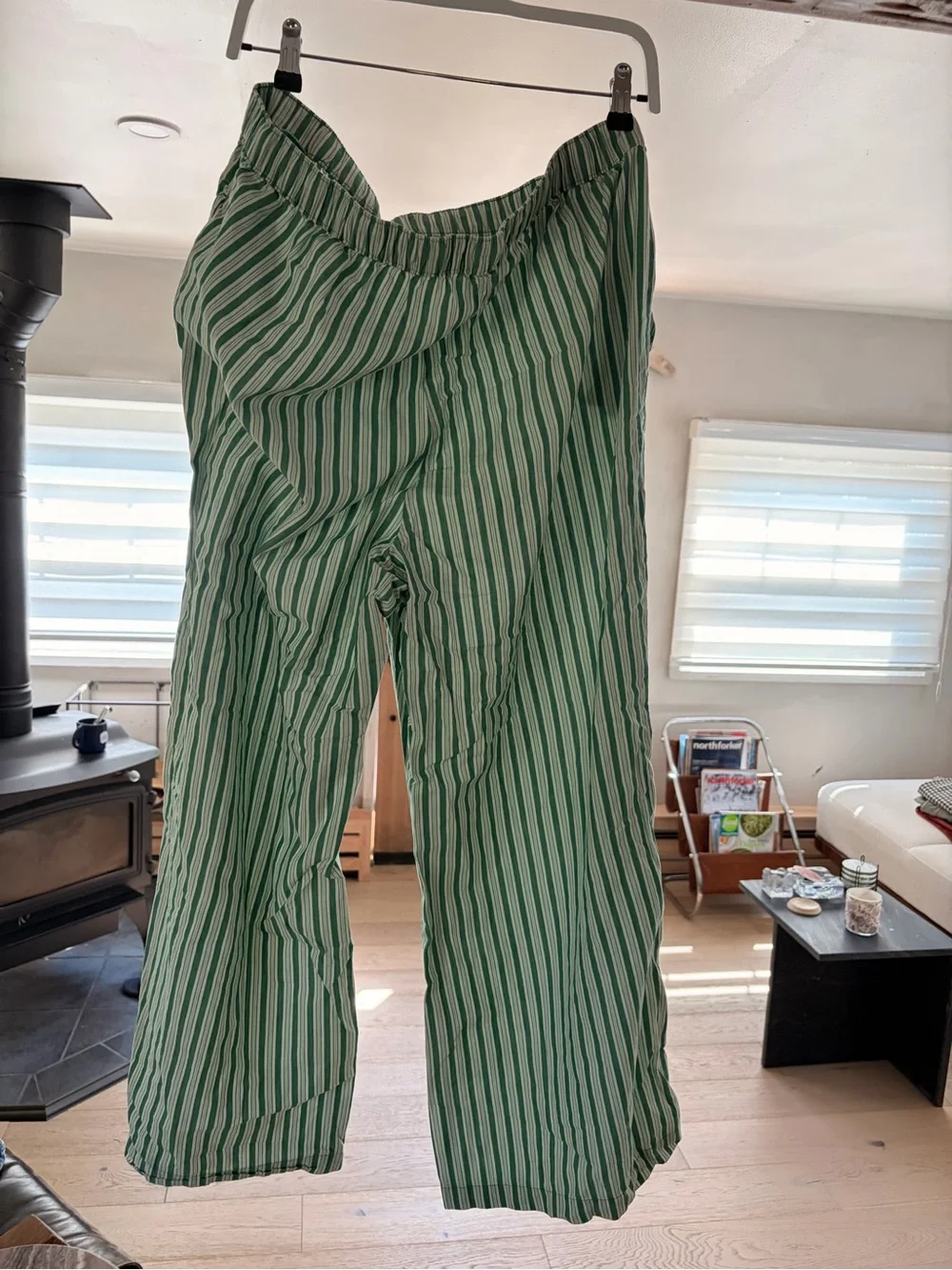 Old Navy Green and White Striped Wide-Leg Pants size large